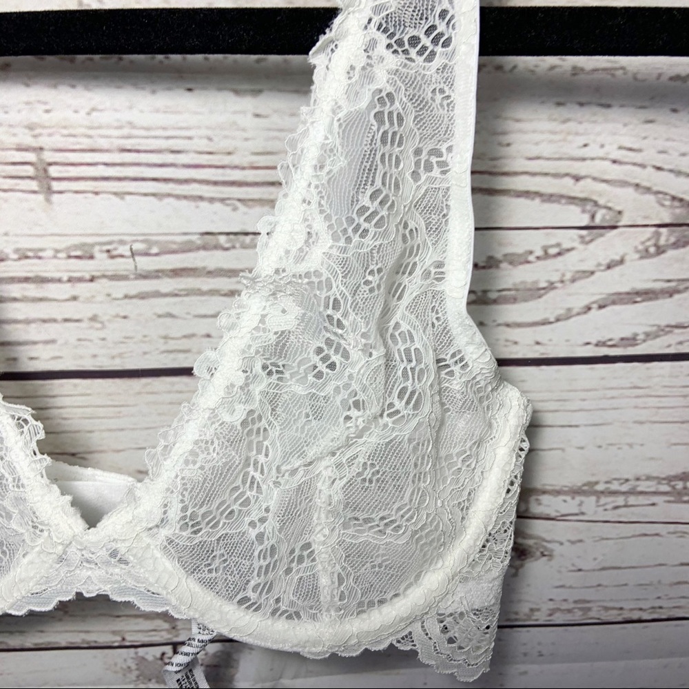 NWT Free People Lace Plunge Underwire Bra 32C - Picture 5 of 6